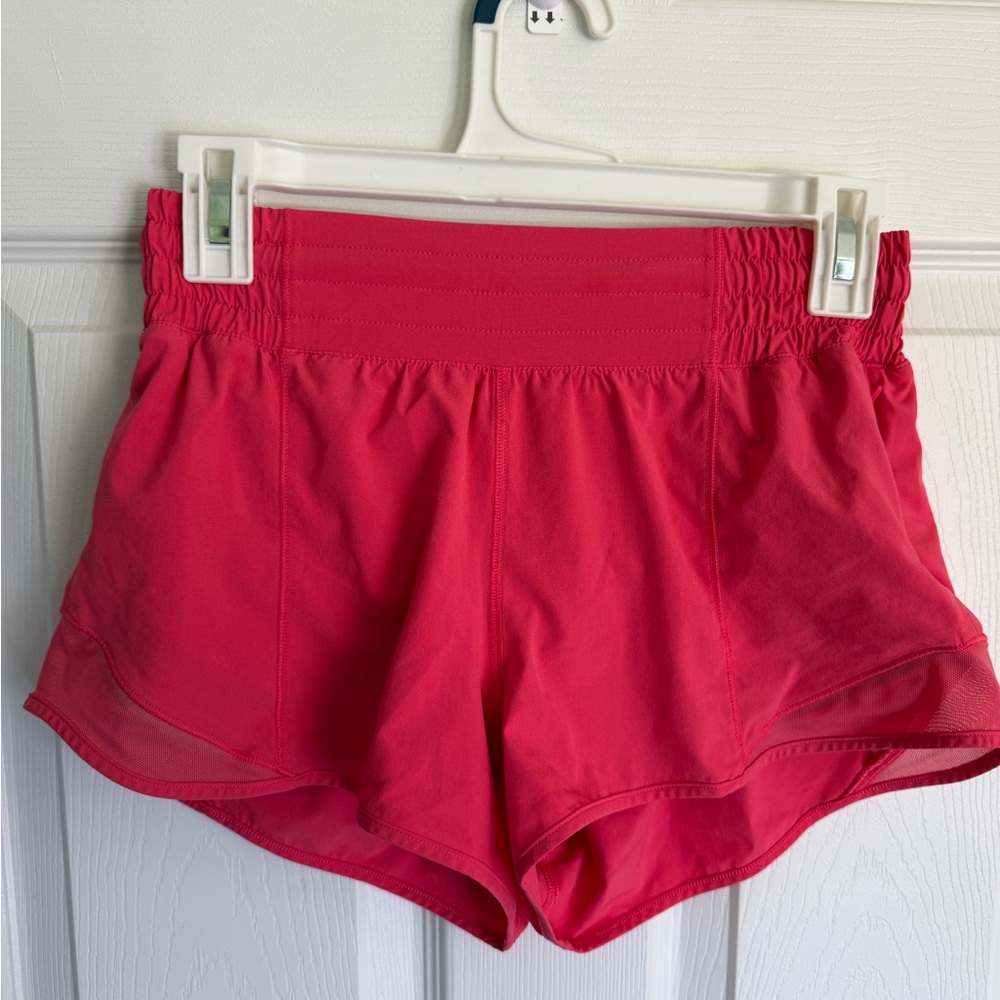 Lululemon Hotty Hot High-Rise Lined
Short 2.5" Size 4 Pink